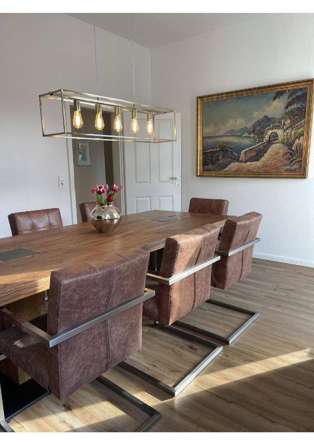 Attraktive Wohnung Mit Balkon Zum Gruenen Hinterhof ชเวียรีน ภายนอก รูปภาพ