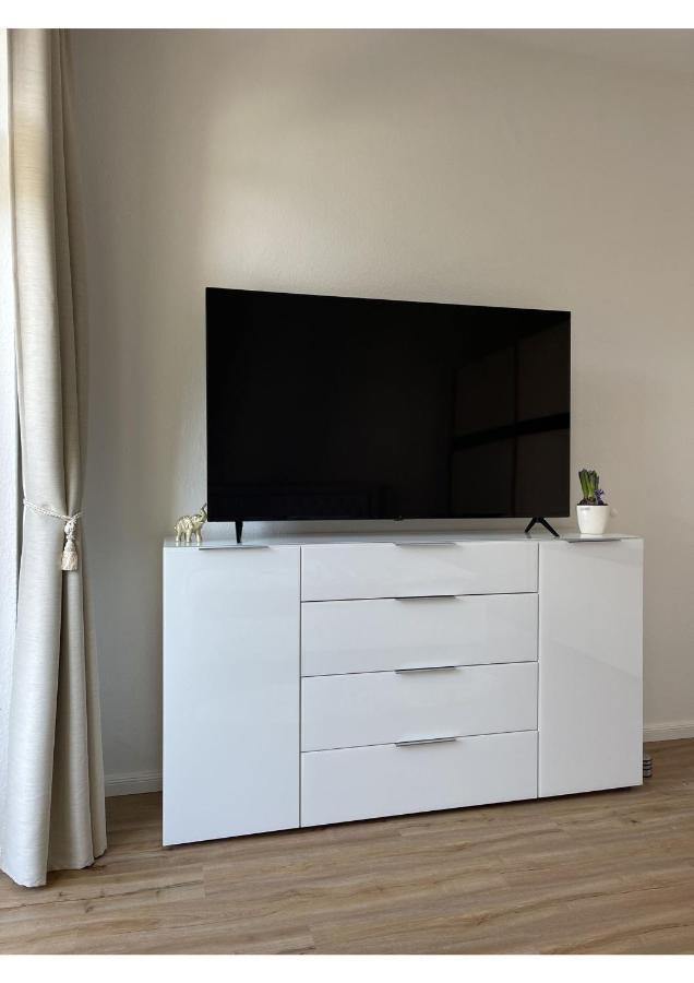 Attraktive Wohnung Mit Balkon Zum Gruenen Hinterhof ชเวียรีน ภายนอก รูปภาพ